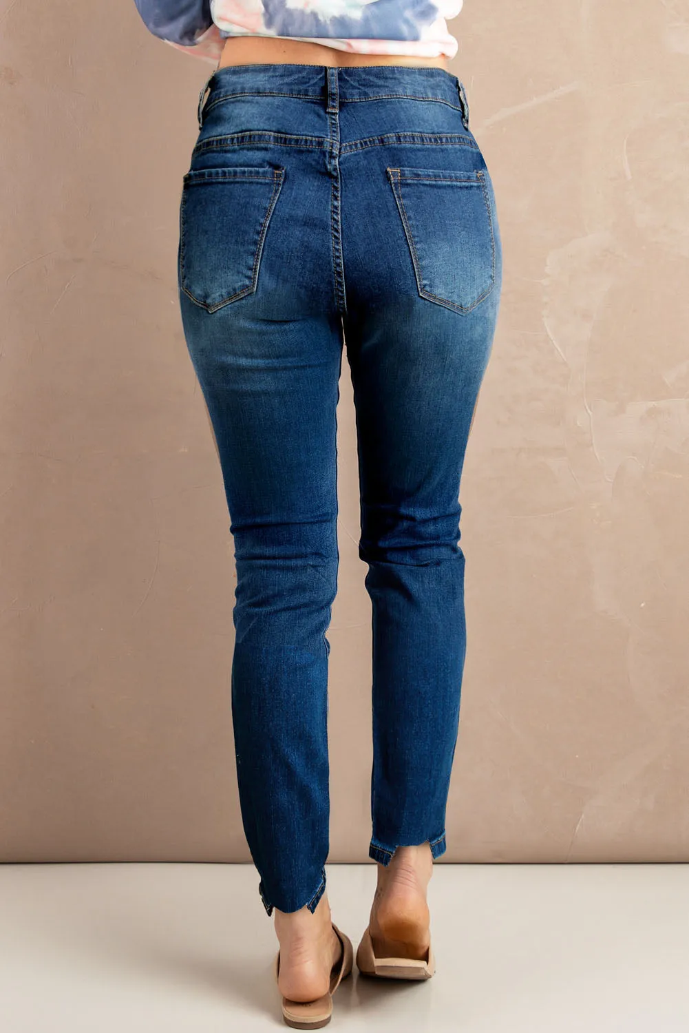 Distressed Frayed Skinny Jeans