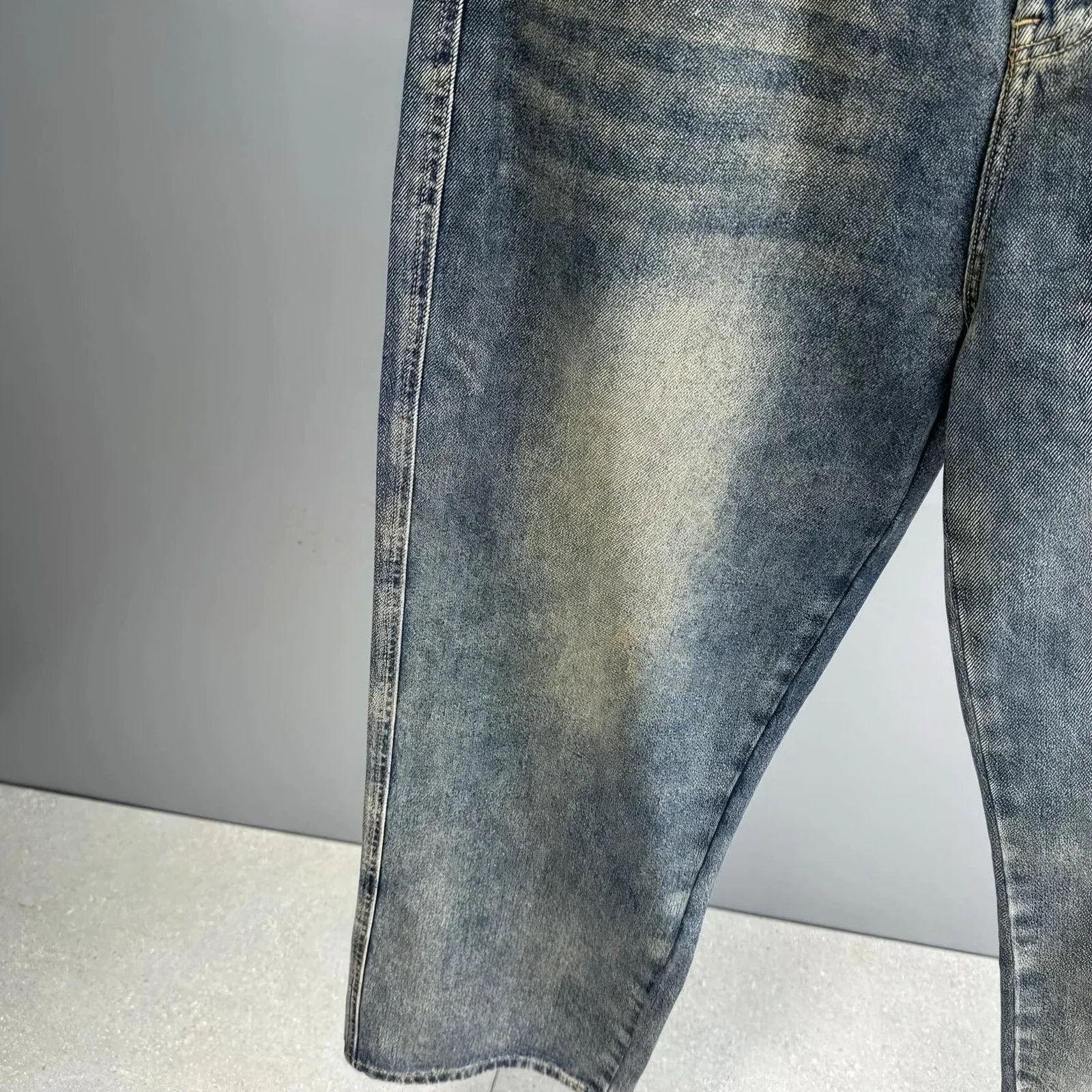 Distressed Y2K Baggy Denim Jeans